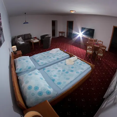 Cs Robin Oil Harrachov Apartment Exterior photo